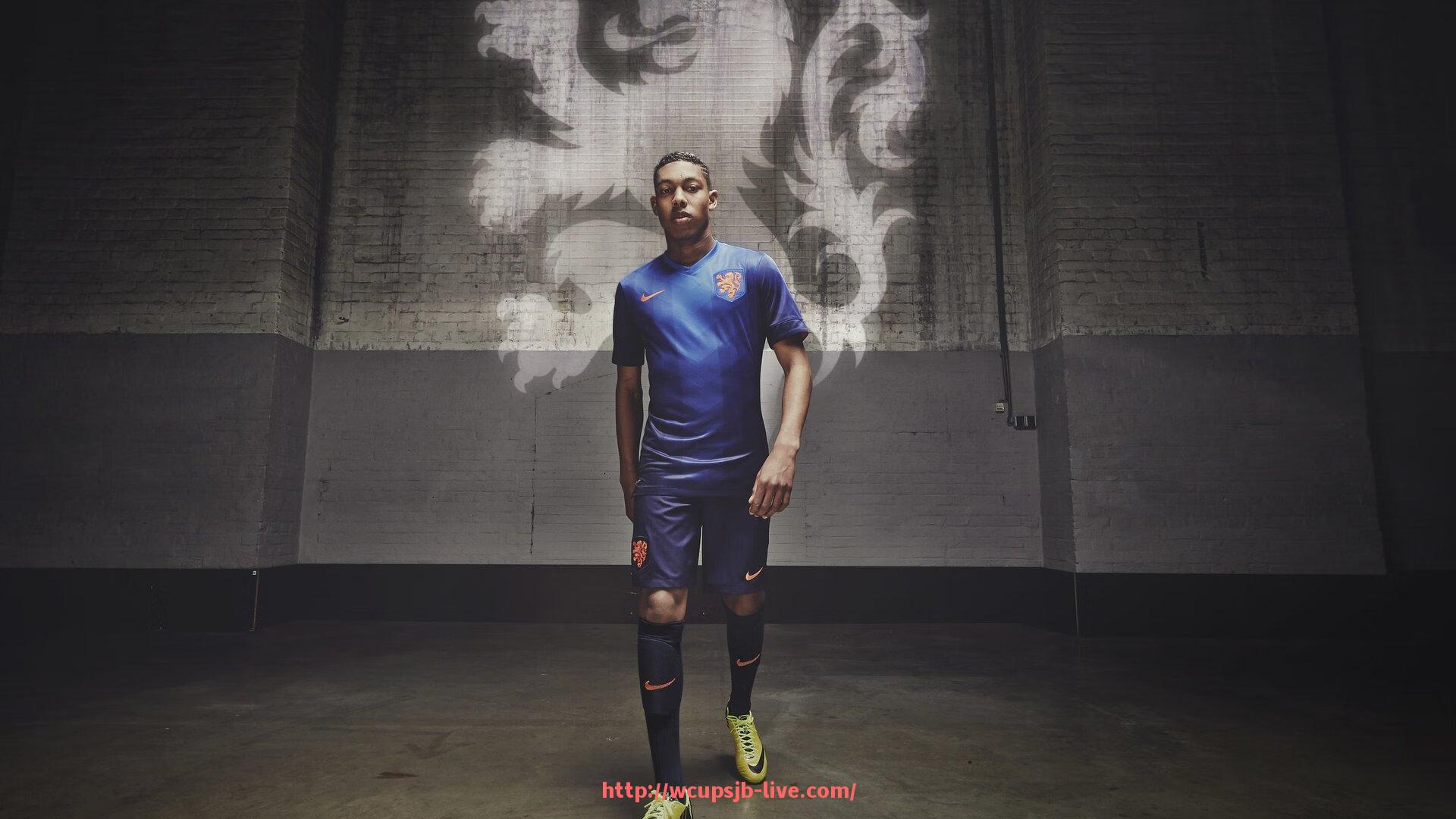 世俱杯直播-法甲战术演变历程及球队战术创新分析